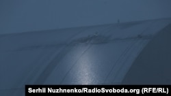 Наслідки атаки російського дрона на укриття ЧАЕС, лютий 2025 року
