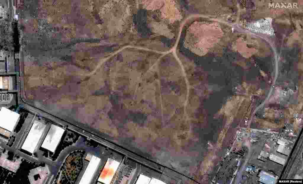 تصویر ماهواره‌ای از تأسیسات غنی‌سازی نطنز در ۲۵ خرداد و تصویر دیگری که در اول تیرماه گرفته شده، نشان‌دهنده آسیب پس از حملات آمریکا است.