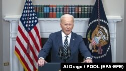 «Я думаю, що він воєнний злочинець», – сказав Байден журналістам 16 березня