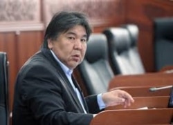 Садык Шер-Нияз.