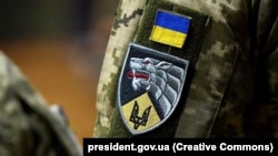 Військові також звітують про знищення резервуарів із близько 6 тисячами кубічних метрів палива на Луганщині