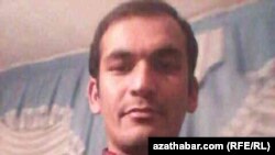  Туркменский журналист Худайберды Аллашов 