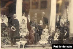 Родина Шептицьких у Прилбичах