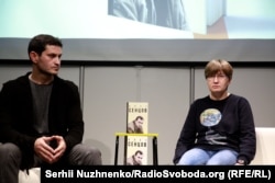 Ахтем Сеітаблаєв на акції підтримки Олега Сенцова