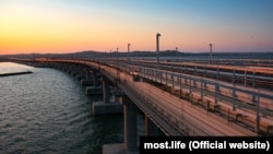 Керченський міст