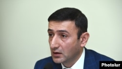 Провластный депутат Бабкен Тунян