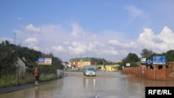 Повені в Західній Україні 23–26 липня 2008 року називають найкатастрофічнішими принаймні за сто років. Галич, Івано-Франківська область, 25 липня 2008 року