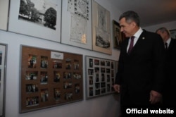 Рөстәм Миңнеханов Польша татарлары тарихына багышланган музей белән таныша