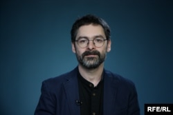 Николай Эппле