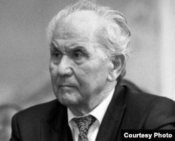 Апас Жумагулов.