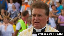 Ксёндз Уладзіслаў Завальнюк, архіўнае фота