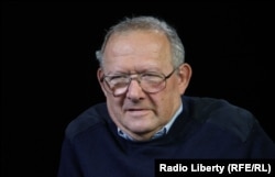 Адам Міхнік