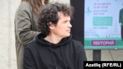 Илһам Шәрип