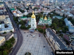 Софія Київська. Вигляд на собор і дзвіницю