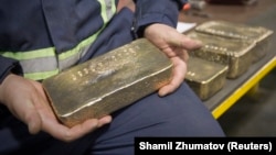 Добытое на Кумторе золото. Архивное фото.
