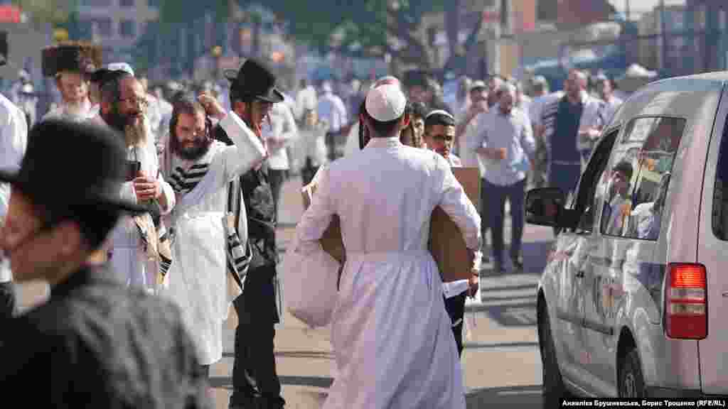 Не все евреи – хасиды. Хасидизм – это мистическое религиозно-философское ответвление иудаизма