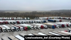 Застрявшие в Беларуси литовские грузовики 