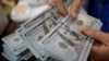Gara bazarda dollar aşaklaýar, ýöne gymmat bahalar saklanýar