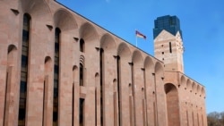 Ձերբակալվել են Երևանի քաղաքապետարանի երկու՝ նախկին և գործող պաշտոնյաներ