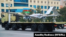 «Байрактар» на военном параде в столице Азербайджана − Баку, 8 декабря 2020г.