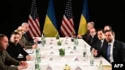 Переговори Володимира Зеленського (другий зліва) та Джей Ді Венса (праворуч) під час Конференції з безпеки в Мюнхені. 14 лютого 2025 року