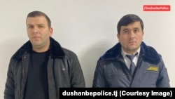 Ба гуфтаи мақомот, ин ду ҷавон худро корманди БДА муаррифӣ карда, аз ронандагон пул мегирифтаанд.