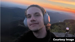 Станислав Кочиш