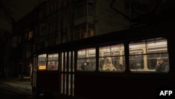 Трамвай у Києві під час відключень світла, листопад 2025 року