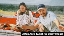 Актан Арым Кубаттын “Кара, кызыл, сары” тасмасын тартуу учуру