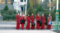 IPPF: Türkmenistan aýallaryň bedenlerine gözegçiligi güýçlendirýär