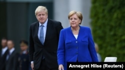 Борис Джонсон заявив, що згоден із канцлером Німеччини Анґелою Меркель у тому, що Росія ще не виконала зобов'язання для повернення до «Групи семи»