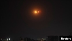 За попередніми даними, станом на 10:00, протиповітряна оборона знешкодила 615 повітряних цілей, кажуть військові