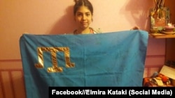 Дочка Ельміри продовжує справу матері: знайомить із кримськотатарською культурою в міжнародному таборі.