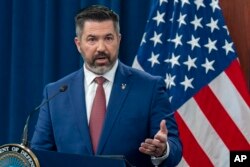 Речник Пентагону Шон Парнелл під час брифінгу для журналістів. Вашингтон, США, 17 березня 2025 року