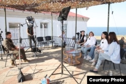 Інтерв’ю президента України Володимира Зеленського кримським журналістам на острові Зміїний, 9 серпня 2021 року, фото Еліф Бекірової