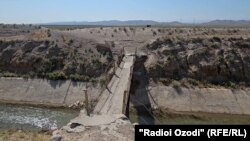 Мақомот равуои сокинон аз ҷойҳои ғайримуқарраршударо манъ кардаанд.