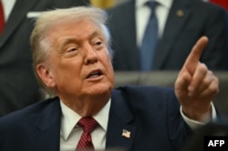 Президент США Дональд Трамп робить заяву з Овального кабінету Білого дому у Вашингтоні, округ Колумбія, США, 3 грудня 2025 року