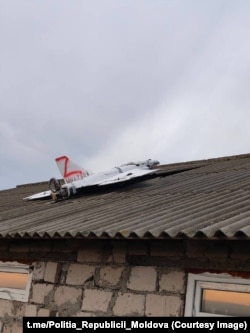 Молдова, опубліковане поліцією зображення, на якому видно дрон над будинком охоронця у фруктовому саду