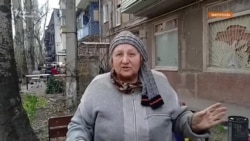 Місцева мешканка Маріуполя Раїса розповідає про ситуацію в місті і про те, чому не покидає домівку попри небезпеку