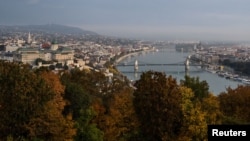 Vedere asupra Budapestei de pe dealul Gelert. 