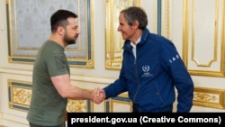 Володимир Зеленський вкотре наголосив, що єдиною можливістю гарантувати радіаційну безпеку станції, України та Європи є повна демілітаризація території ЗАЕС