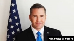 «Їм потрібно знизити тон, уважно подивитися і підписати цю угоду»