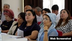 На пресс-конференции в Согдийской области. Архивное фото