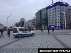 Stambulyň Taksim meýdançasy. 19-njy fewral, 2021 ý.