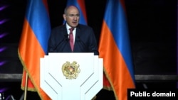 Վարչապետ Նիկոլ Փաշինյանը ելույթի ժամանակ, արխիվ