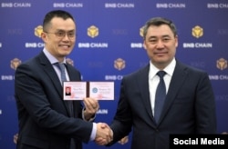 Чанпэн Чжао жана Садыр Жапаров. 3-май, 2025-жыл.