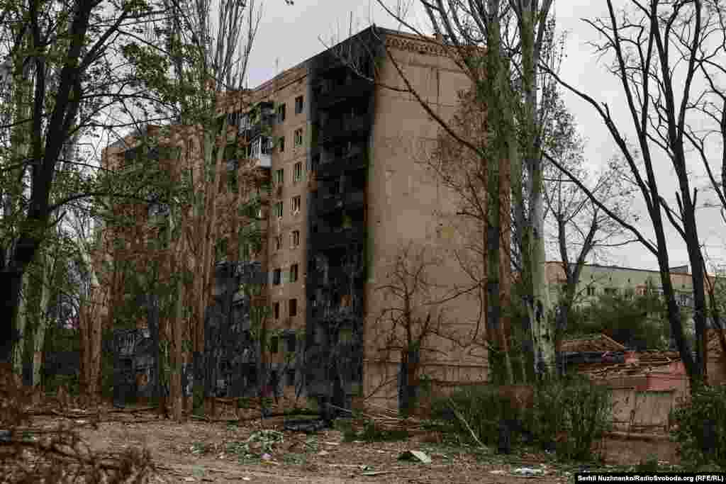 В Костянтинівці на Донеччині залишаються близько п'яти тисяч людей. Про це повідомив начальник міської військової адміністрації Сергій Горбунов у розмові з «Суспільне Донбас»