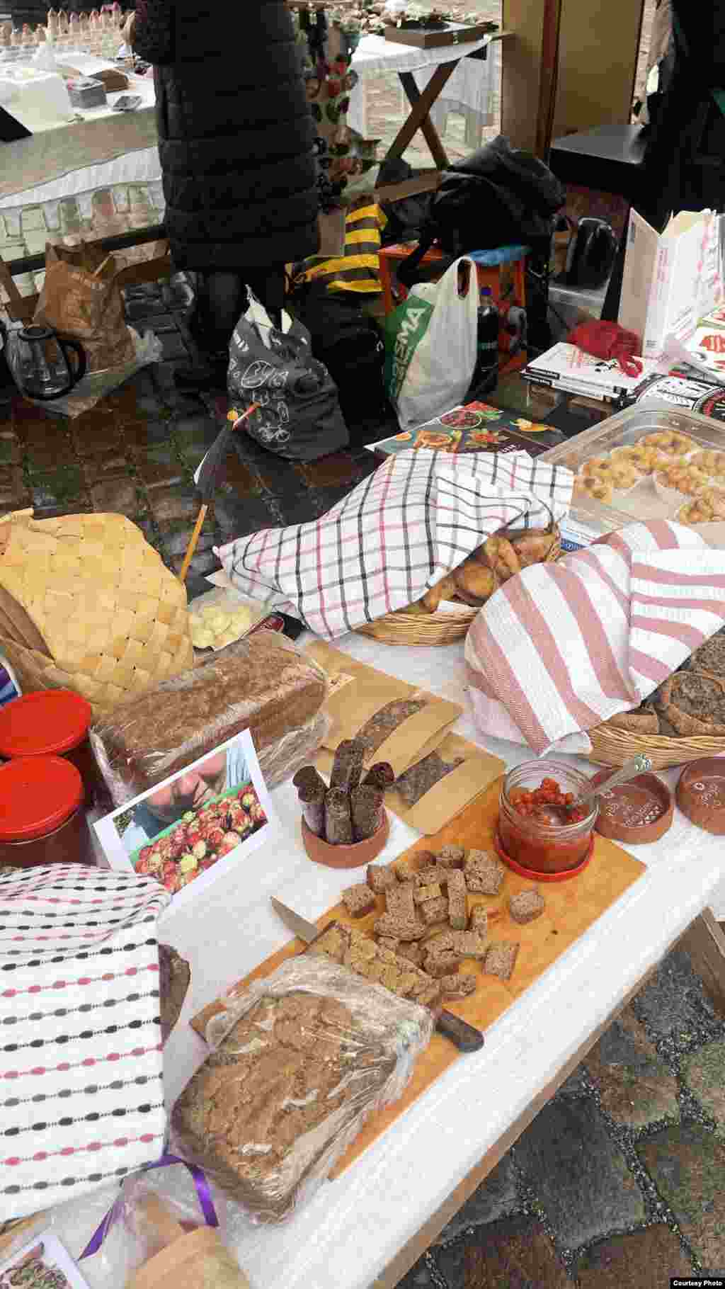 Ризыкларны тәмләп карарга да була иде