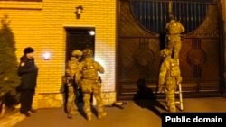 Обыски в особняке Махонина